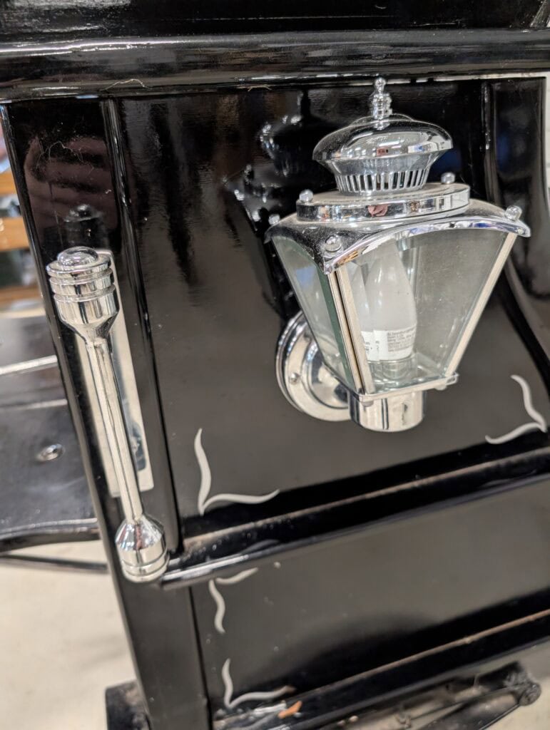 A & A Carriage and Wheel (55) #854