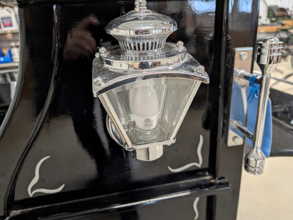 A & A Carriage and Wheel (56) #854