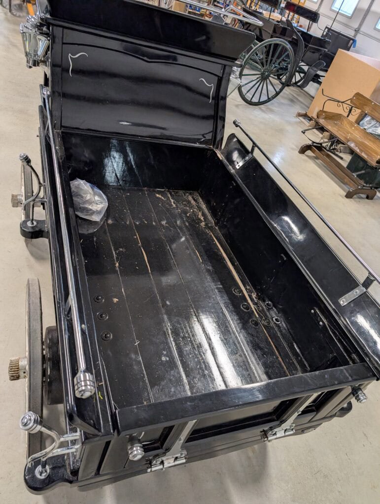 A & A Carriage and Wheel (59) #854