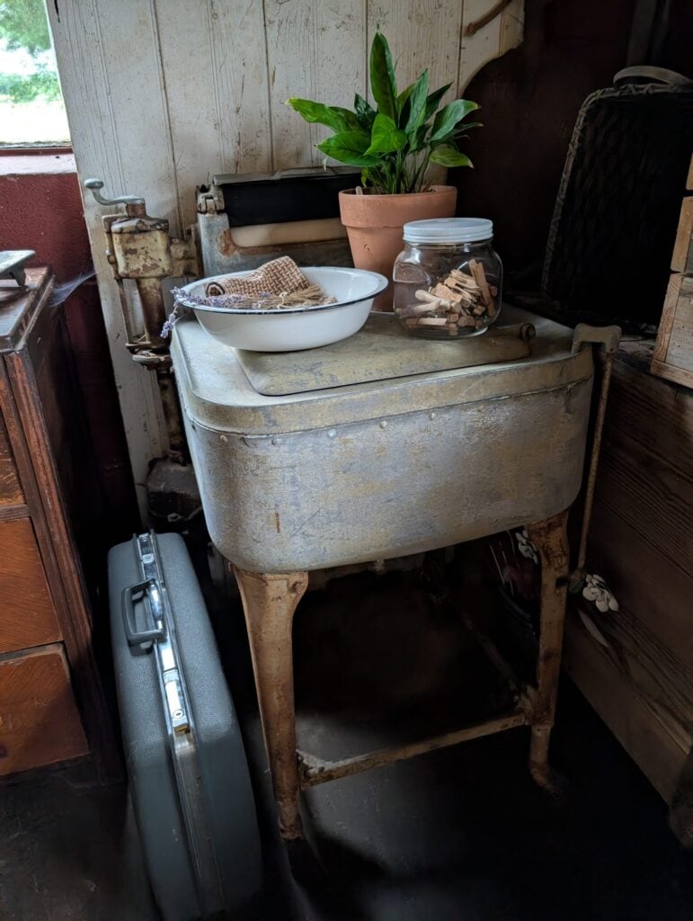 Olde Heritage Homemade Root Beer & Gift Shop (38)